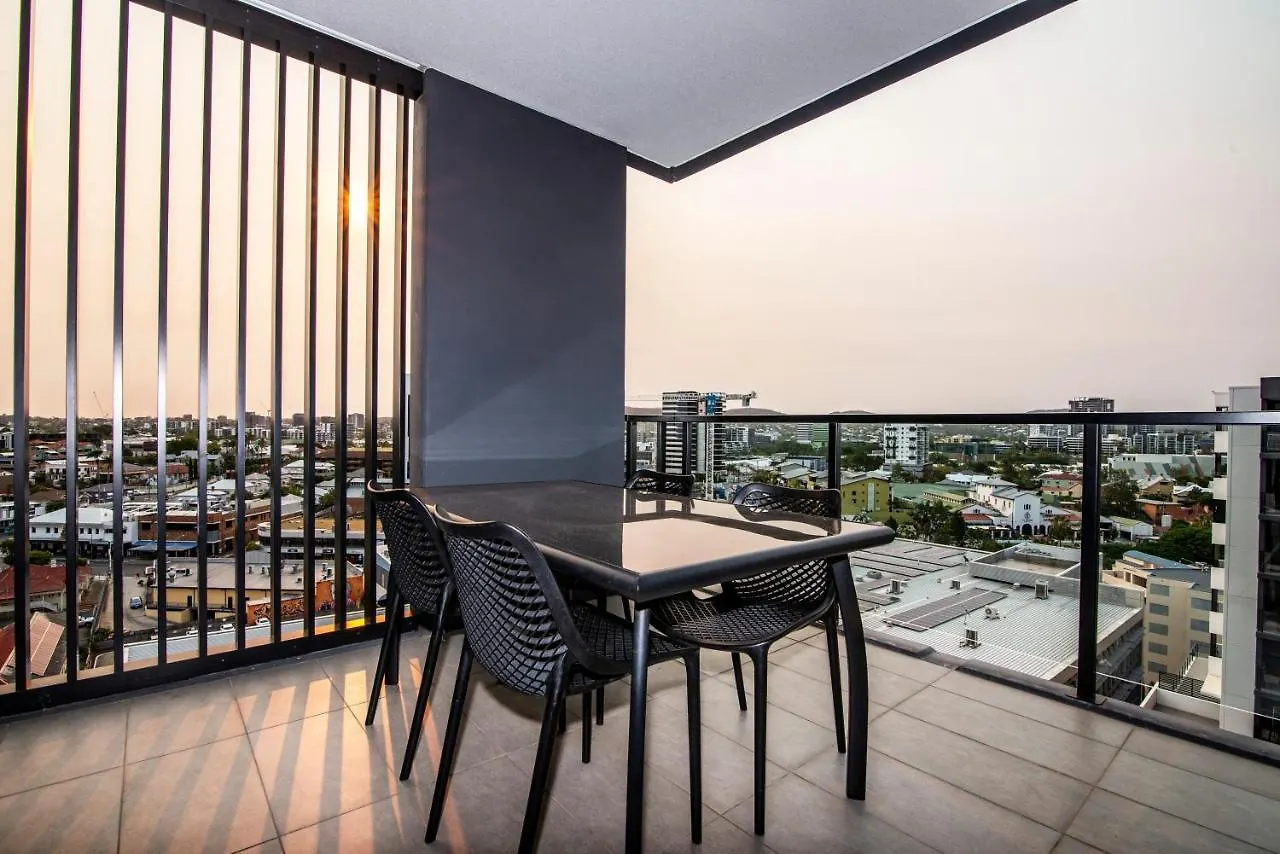 Arena Apartments By Cllix Brisbane Aparthotel