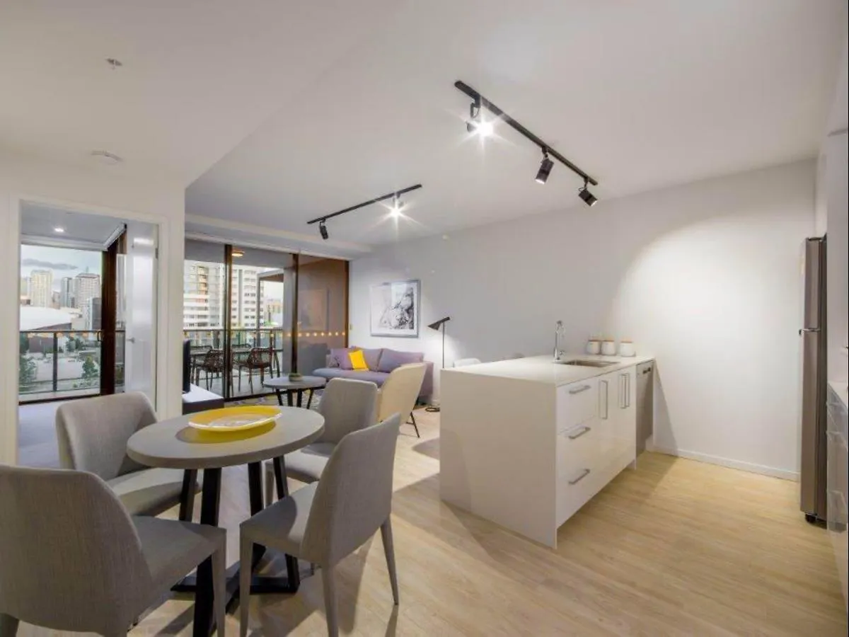 **** Aparthotel Arena Apartments By Cllix Brisbane Australia
