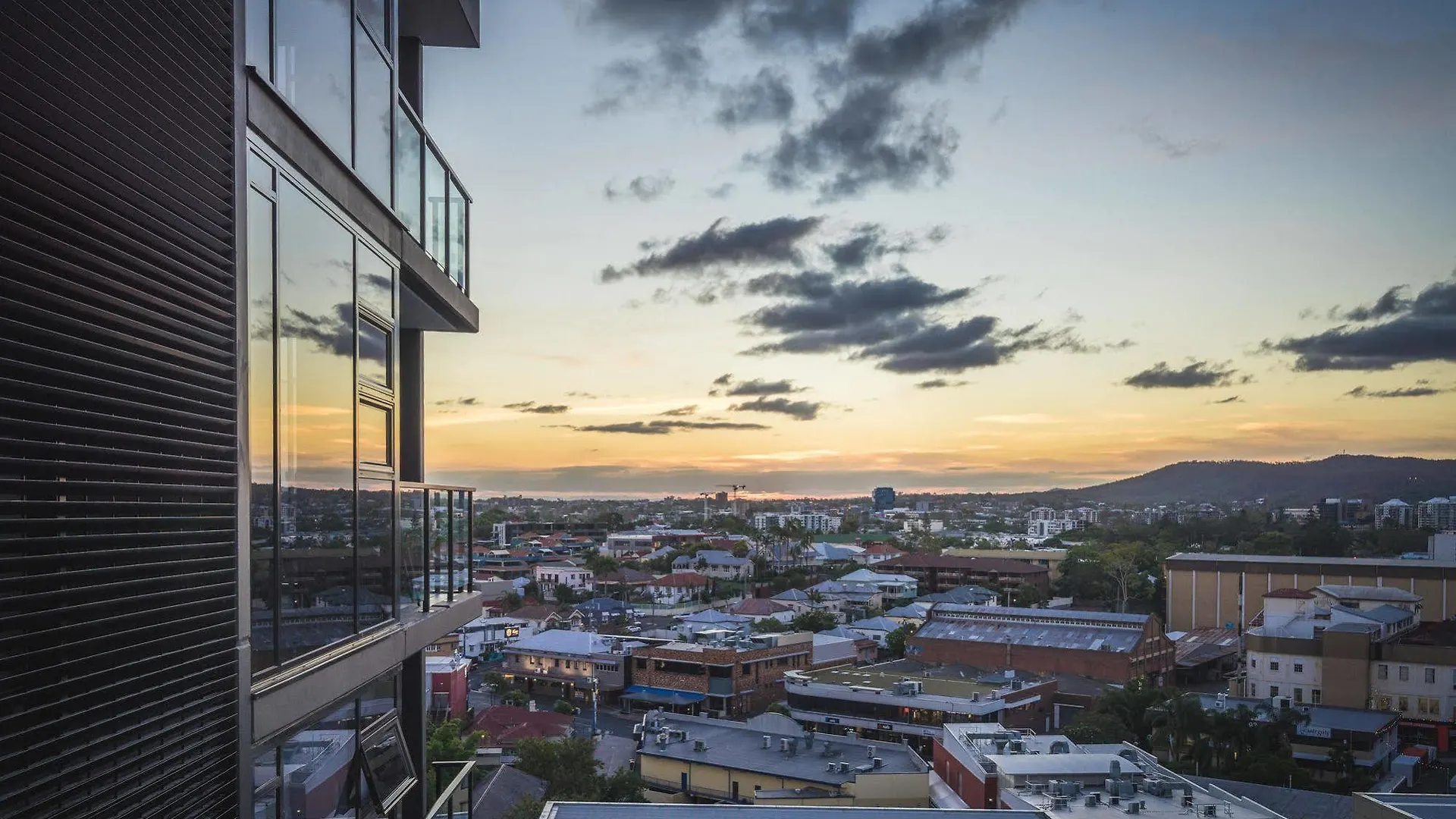 **** Aparthotel Arena Apartments By Cllix Brisbane Australia